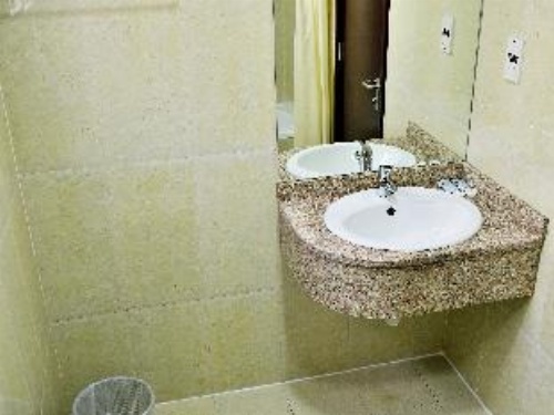 Rush Inn Hotel image 11