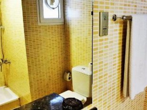 Rush Inn Hotel image 8